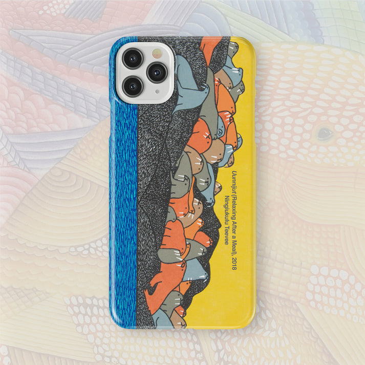 Uunnijut (Relaxing After A Meal) - Ningiukulu Teevee - iPhone Case