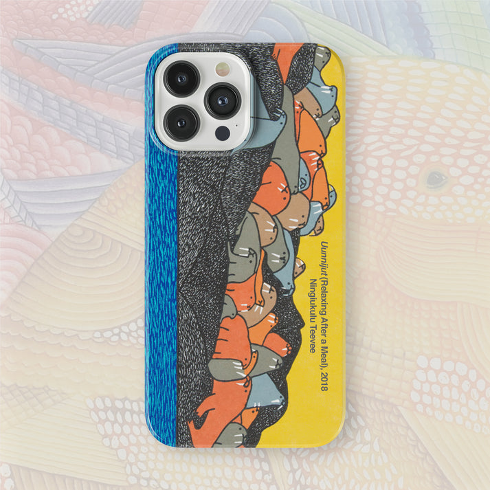 Uunnijut (Relaxing After A Meal) - Ningiukulu Teevee - iPhone Case