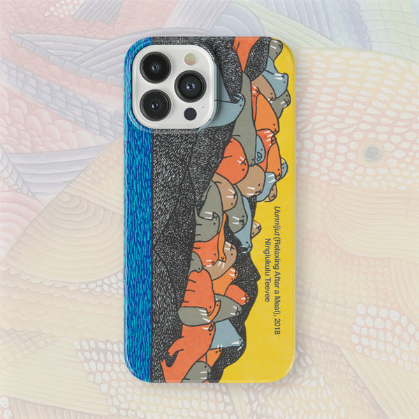 Uunnijut (Relaxing After A Meal) - Ningiukulu Teevee - iPhone Case